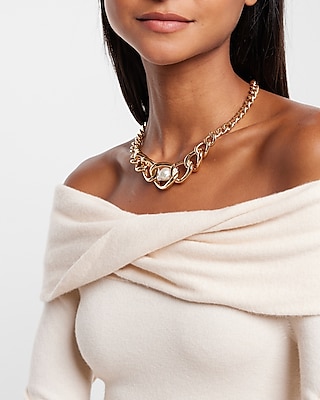 Linked Metal Pearl Necklace