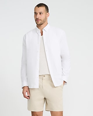 Express Men's 8" Comfort Waist Hyper Stretch Double Pleat Chino Shorts in Oyster