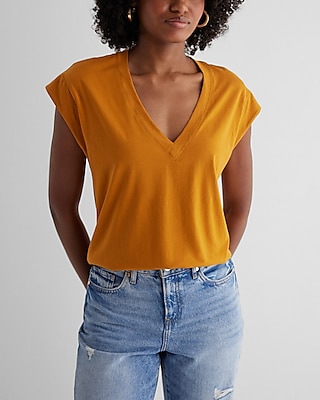 Skimming Cotton V-Neck Short Sleeve Tee