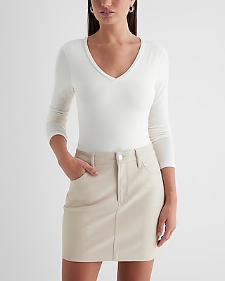 Supersoft Fitted V-Neck Long Sleeve Tee