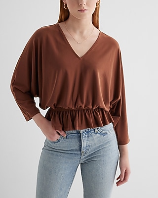 Skimming V-Neck Three Quarter Sleeve Ruched Peplum Tee