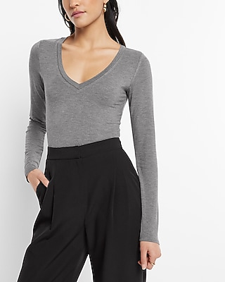 Solid V-Neck Long Sleeve Tee