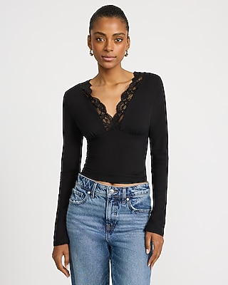 Lace Trim V-Neck Long Sleeve Tee in Stretch Cotton