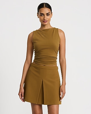 Super High Waisted Single Pleated Mini Skirt in Studio Stretch Twill
