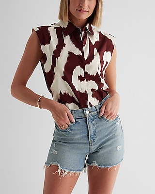 Printed Tapered Sleeveless Button Up Shirt