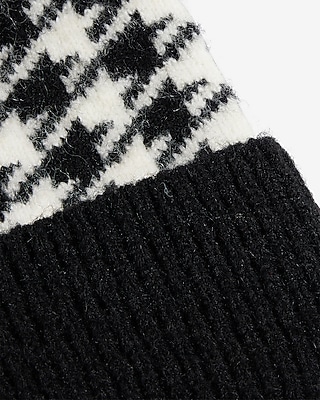 Houndstooth Pom Beanie & Scarf Set