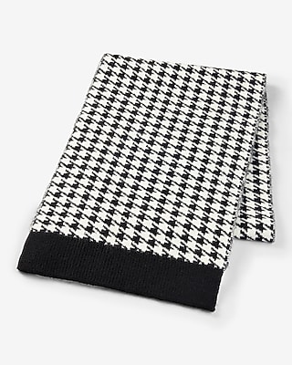 Houndstooth Pom Beanie & Scarf Set