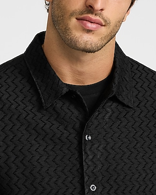 Textured Zig Zag Short Sleeve Shirt