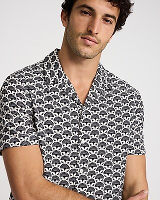 Textured Geo Short Sleeve Shirt