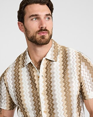 Textured Zig Zag Striped Short Sleeve Shirt