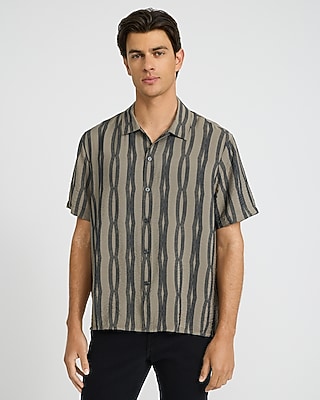 Seersucker Striped Short Sleeve Shirt