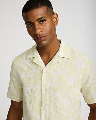Textured Floral Short Sleeve Shirt
