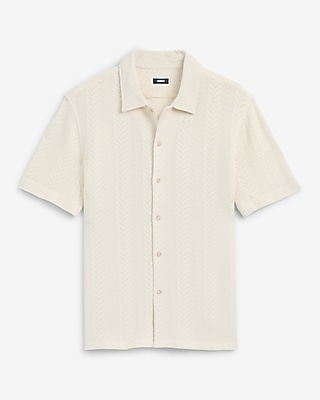 Textured Chevron Short Sleeve Shirt