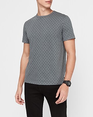 playera negra manga larga hombre