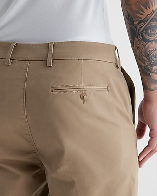 Relaxed Modern Chino Pant