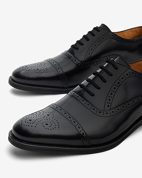 black dress shoes mens Emeraldi Square Toe Lace-up Oxford Calfskin Leather Italian 7 Immerse yourself in opulent extravagance and craft a daring fashion statement with the Emeraldi in black Florsheim Mens Black Lace-up Oxford