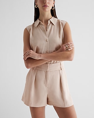 Stylist Super High Waisted Linen-Blend Pleated Shorts