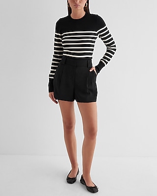 Stylist High Waisted Pleated Shorts