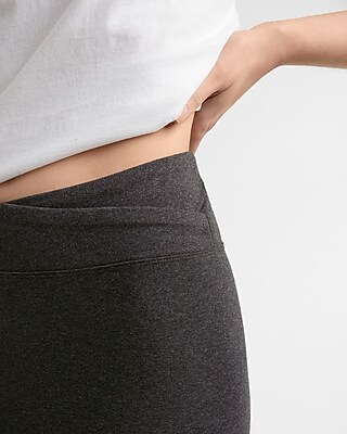 High Waisted Cropped Crossover V Waistband Leggings - image 2