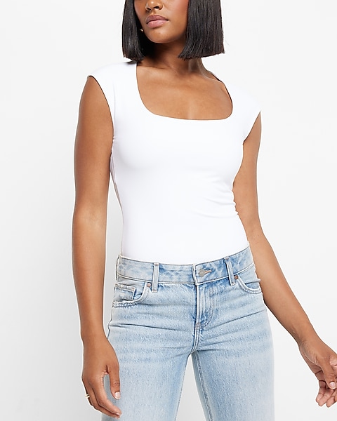 Express  Body Contour Matte Square Neck Cropped Tank in Pitch