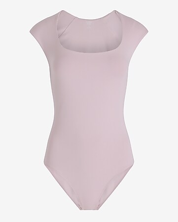 Shein Womens Pink Short Sleeve Bodysuit Size Medium - beyond exchange