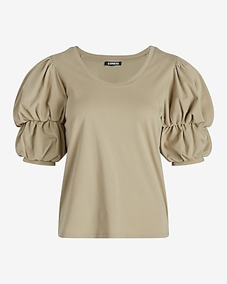 Skimming Scoop Neck Puff Sleeve Tee