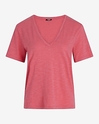 Skimming Textured V-Neck Short Sleeve Tee