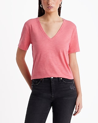 Skimming Textured V-Neck Short Sleeve Tee