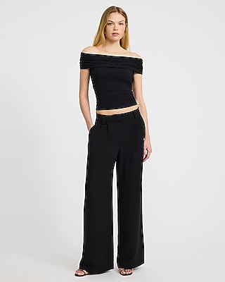 Ribbed Knit Off The Shoulder Twist Tee