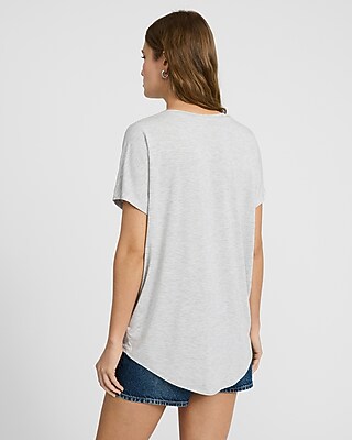 Relaxed V-Neck Short Sleeve London Tee