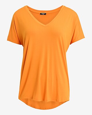 Relaxed V-Neck Short Sleeve London Tee - thumbnail 8