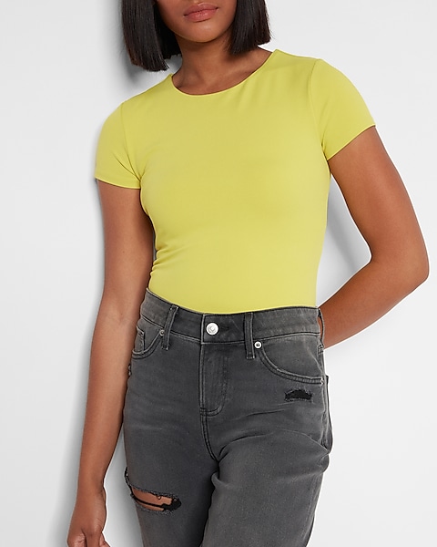 Body Contour Matte Crew Neck Cropped Tee: Lime Green 2572