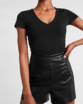 Body Contour Double Layer V-Neck Tee