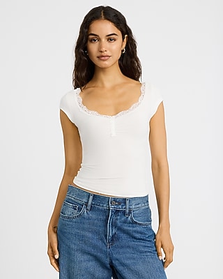 Ribbed Scoop Neck Short Sleeve Lace Trim Tee