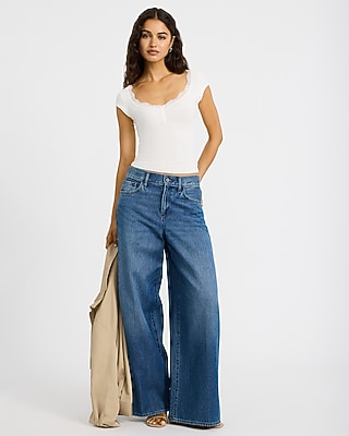 Ribbed Scoop Neck Short Sleeve Lace Trim Tee