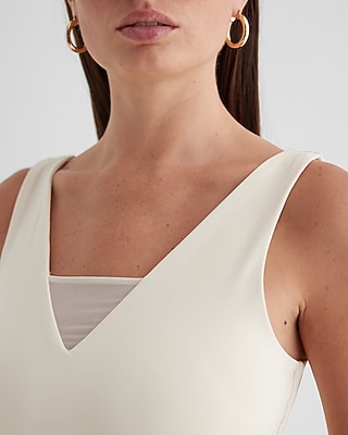 Body Contour High Compression V-Neck Mesh Tank