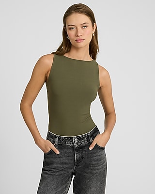 Fitted Ribbed Boat Neck Tank
