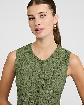 Textured Sleeveless Button Down Tank