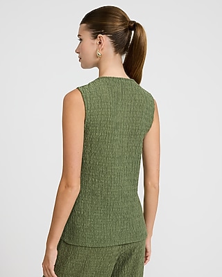 Textured Sleeveless Button Down Tank