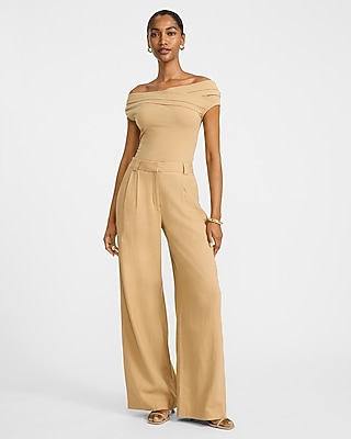 Off The Shoulder Crossover Front Pleated Top