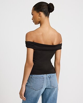 Off The Shoulder Hardware Cropped Top