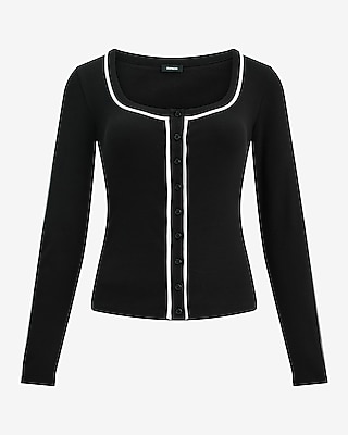 Tipped Scoop Neck Long Sleeve Button Front Tee - thumbnail 10
