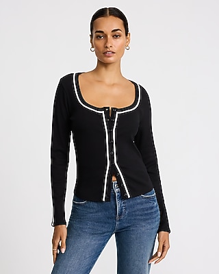 Tipped Scoop Neck Long Sleeve Button Front Tee - thumbnail 7
