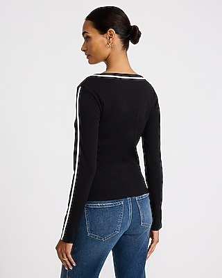 Tipped Scoop Neck Long Sleeve Button Front Tee - thumbnail 8