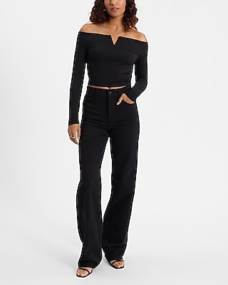 Off The Shoulder V-Wire Long Sleeve Cropped Tee