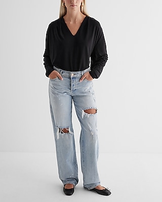 Skimming V-Neck Long Sleeve Pleated Shoulder Top