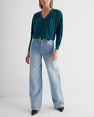 Skimming V-Neck Long Sleeve Pleated Shoulder Top
