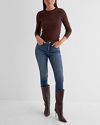 Fitted Ribbed Crew Neck Long Sleeve Tee
