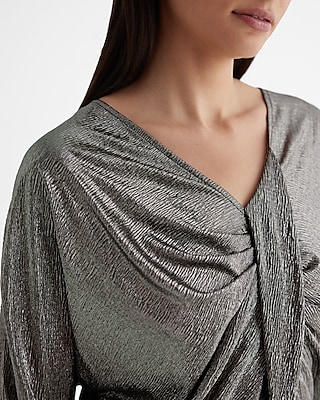 Skimming Textured Foil V-Neck Twist Front Draped Top