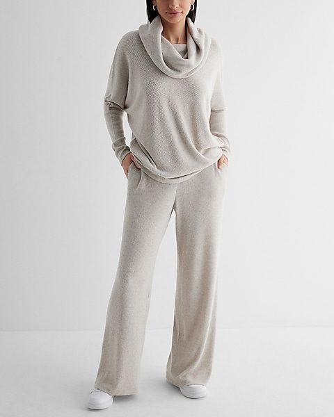  Essentials Women's Cozy Knit Oversized Pleated